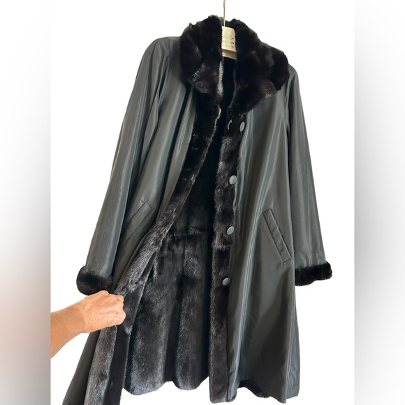 Black Mink Fur Reversible Coat - Picture 4 of 6